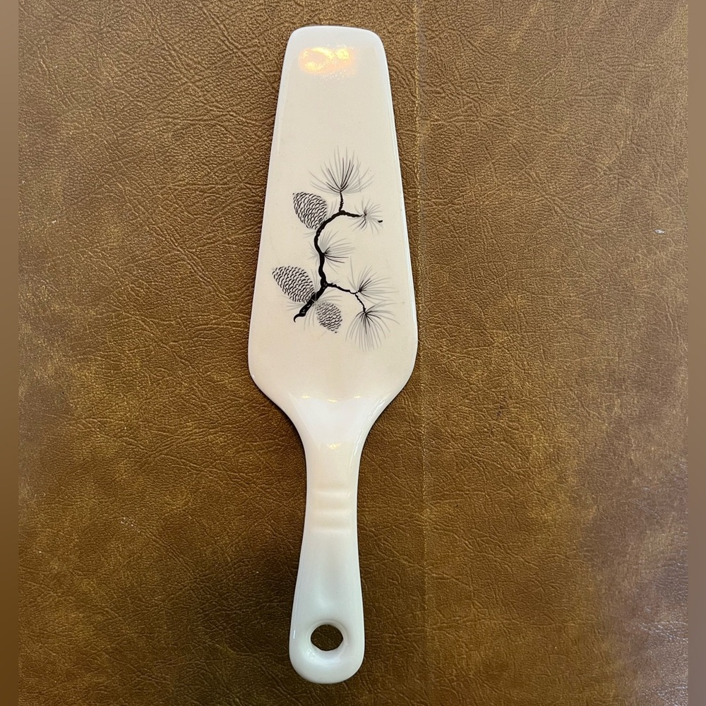 Vintage Harker Pinecone Solid Ceramic Pie/Cake Server 1950s